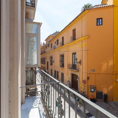 Luminoso Apartamento De Dos Habitaciones Con Vistas A Las Catedral Malaga Exterior photo