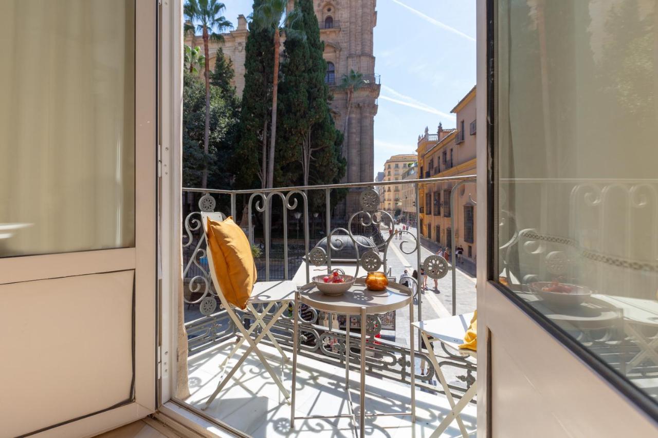 Luminoso Apartamento De Dos Habitaciones Con Vistas A Las Catedral Malaga Exterior photo